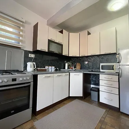 Apartman Ami Apartment *